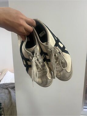 Onitsuka Tiger by Asics Cream and Black Serrano Sneakers